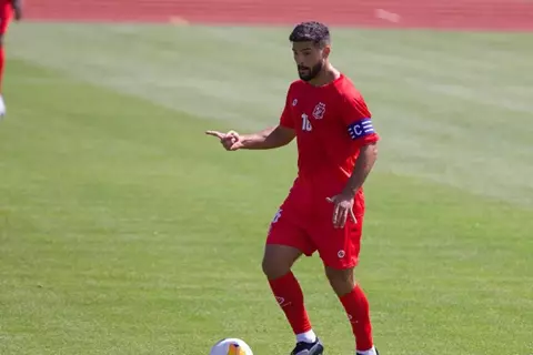 كهربا أمام سام وعموري.. قمة مصرية بالدوري الكويتي